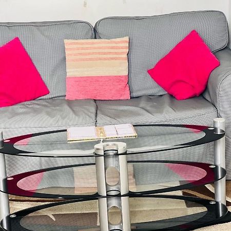 Simple 2Bed Flat In Edinburgh. Appartement Buitenkant foto