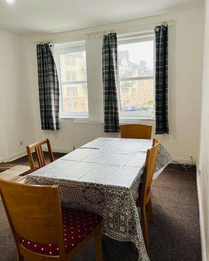 Simple 2Bed Flat In Edinburgh. Appartement Buitenkant foto